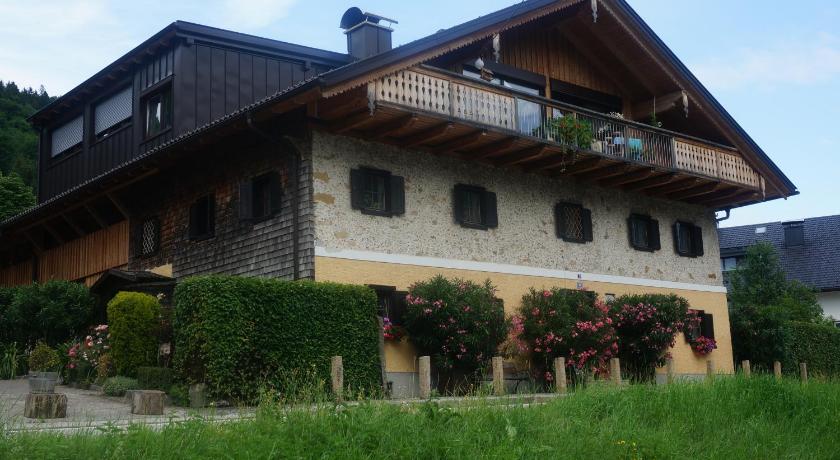 Ferienwohnung Woferlbauer — Hotel in Unterach
