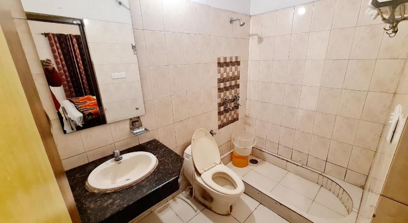 Hotel Amritsar Inn photo