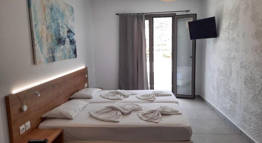 Image of Family Room 6