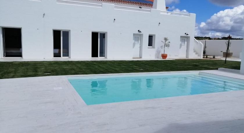 Pe no Campo Suites and Villa — Hotel in Lisbon