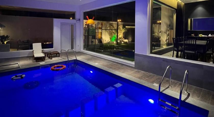 Queens Resort — Hotel in Al Khor