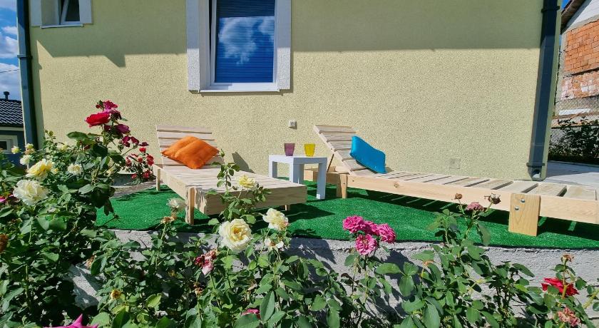 Jekina kucica za odmor photo