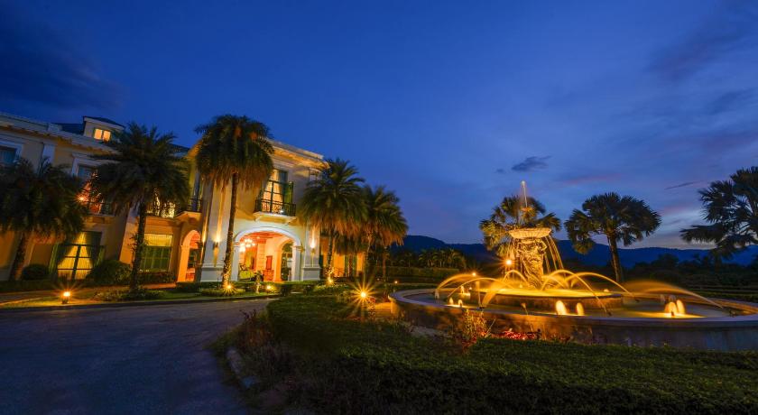 カオヤイ Chateau de Khaoyai Hotel & Resort 4つ星 ホテル ロビー