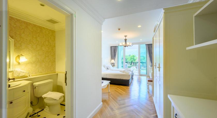 Image of Premier Room 2