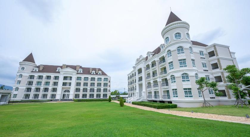 Image of One-Bedroom Suite 12