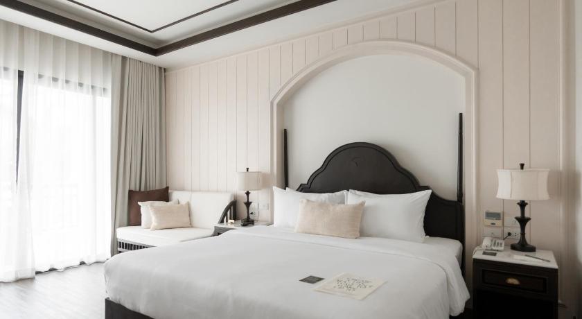Image of Superior King Room 0