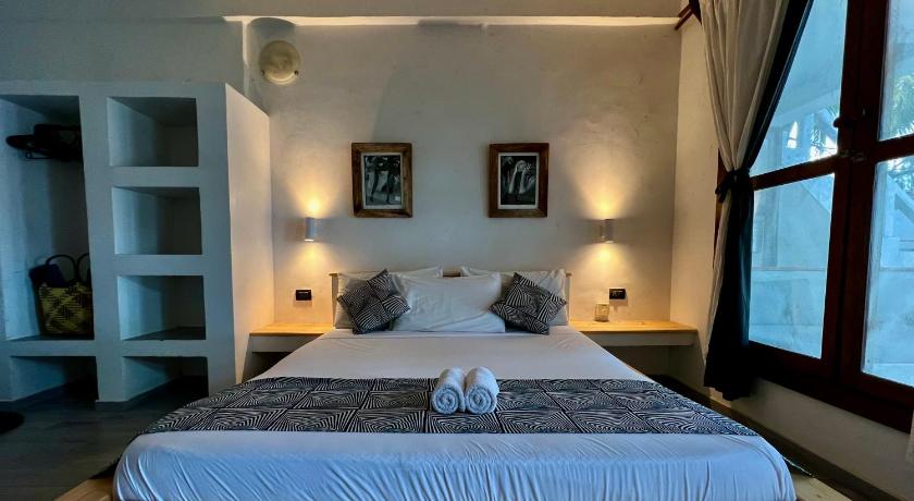 Imagem de Quarto Triplo Deluxe com Vista do Mar (Deluxe Triple Room with Sea View) 0