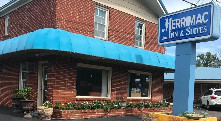 MERRIMAC INN & SUITES photo