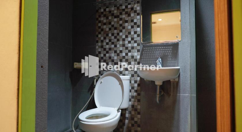 Wisma Sederhana Medan Mitra RedDoorz - image 22