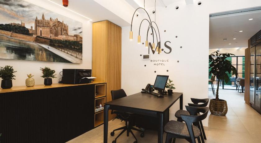 Boutique Hotel Petit Montision photo