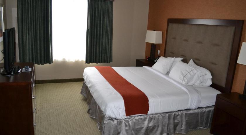 Holiday Inn Express & Suites Bozeman West