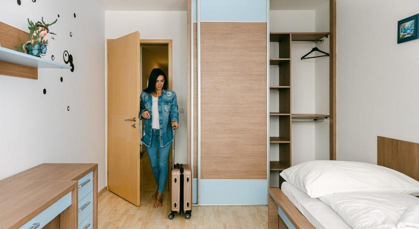 Slavic Spacious Apartment photo