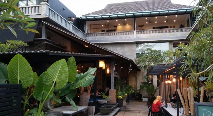 Lot 33 Boutique Hotel - image 36