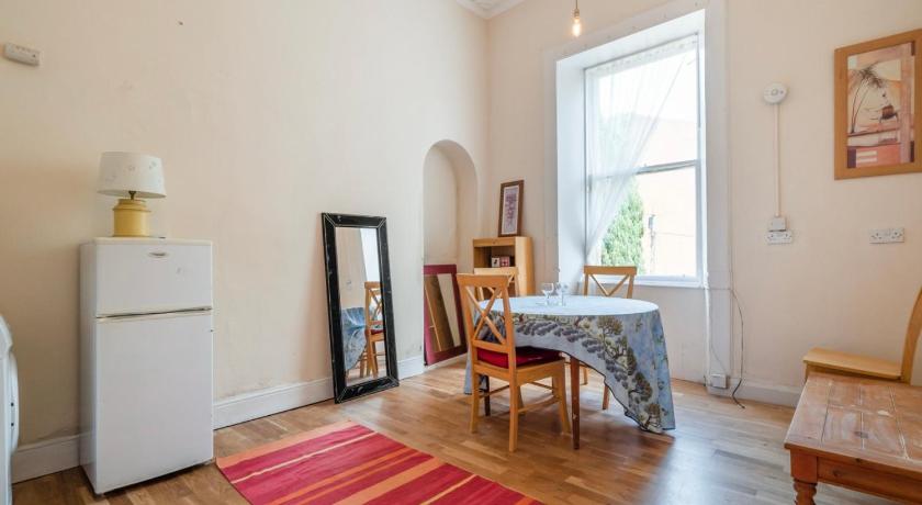 Image of Three-Bedroom Apartment 3
