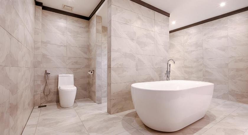 Lot 33 Boutique Hotel - image 48