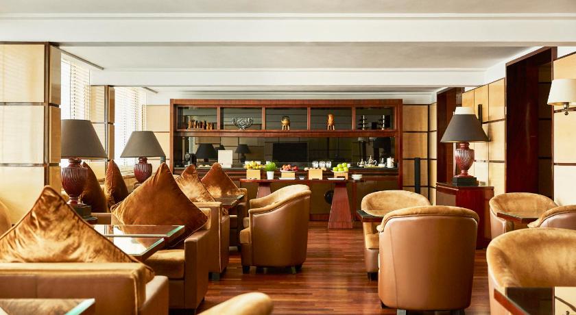 Image of Executive Suite 6