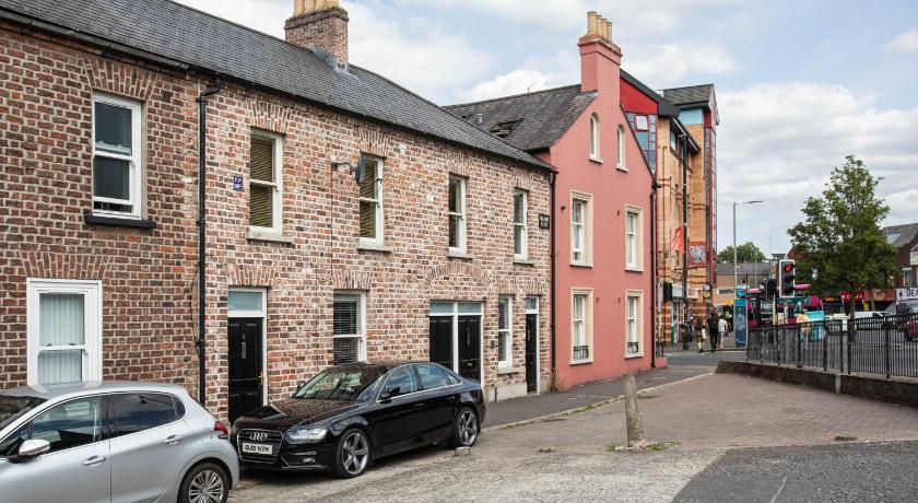 Malone Crescent Apartment - 2BR, 2B in City Centre photo
