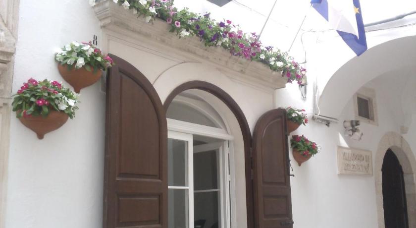 Villaggio In Case Sparse Nel Centro Storico photo