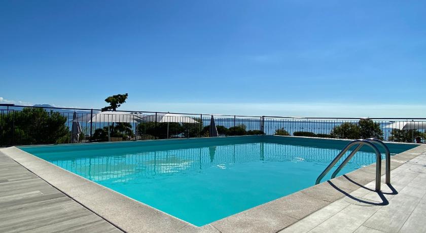 Alevic Hotel Sirmione photo