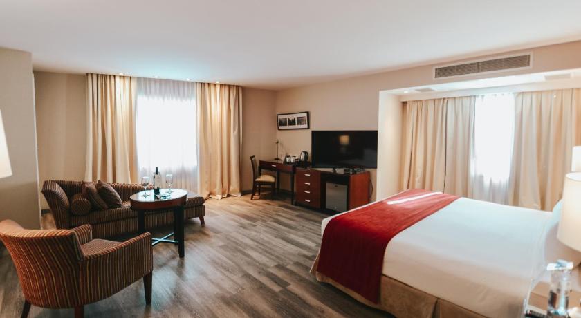 Image of Corner Double Room with Mountain View 0