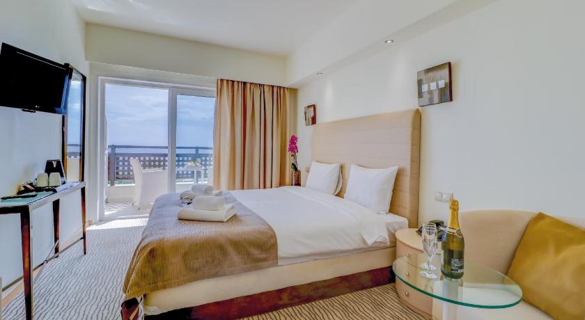 Olympian Bay Grand Resort photo