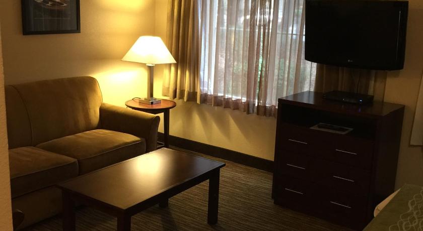 Hawthorn Suites by Wyndham Rancho Cordova/Folsom