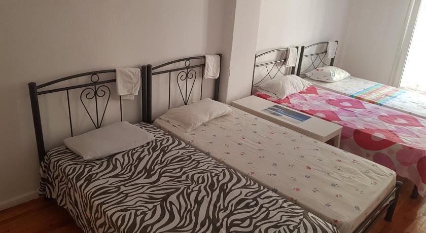 SIXORIZON NEW PRIVATE APARTMENT IN THESSALONIKI IPPOKRATEIO gr photo