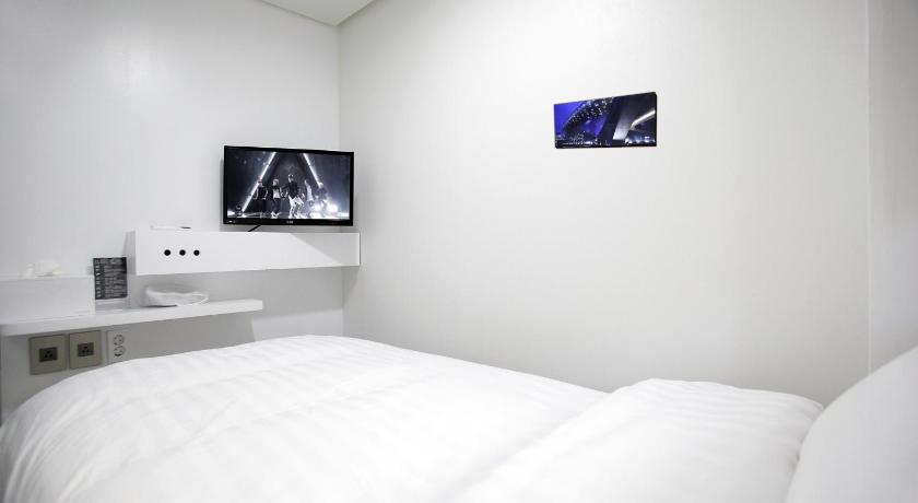 Image of Single Room 5