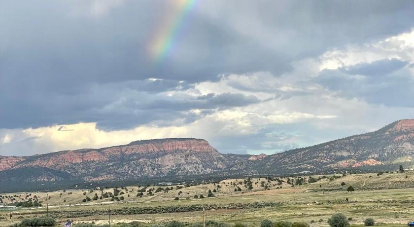 The Riverside Ranch Motel and RV Park Southern Utah — Hotel in Hatch (UT)