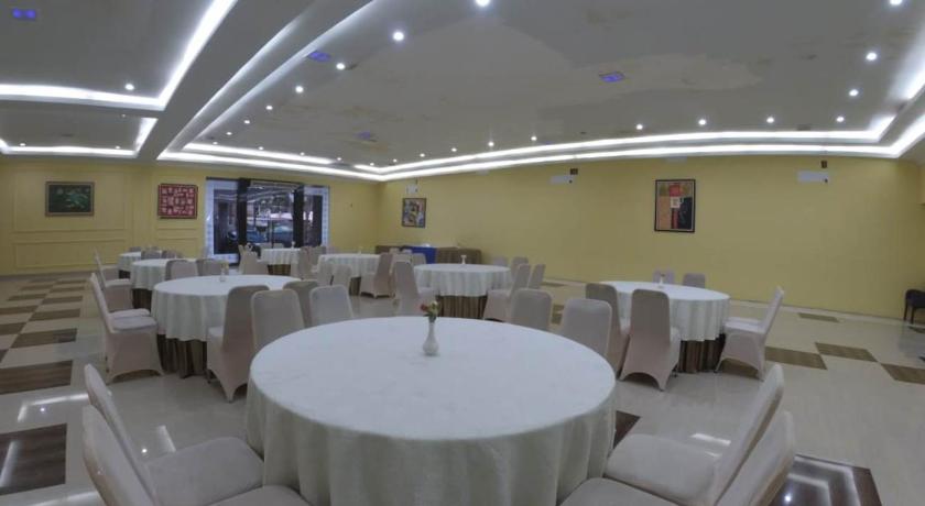 Anaya Hotel - image 5