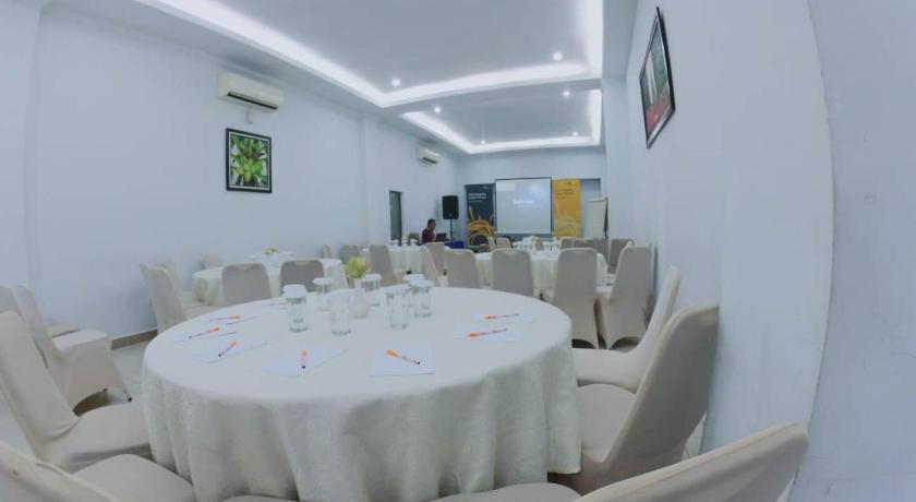 Anaya Hotel - image 11