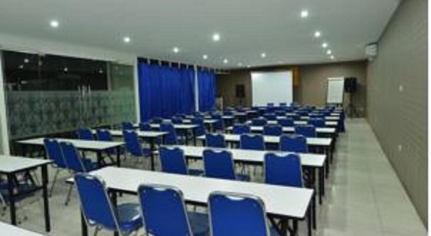 Anaya Hotel - image 12