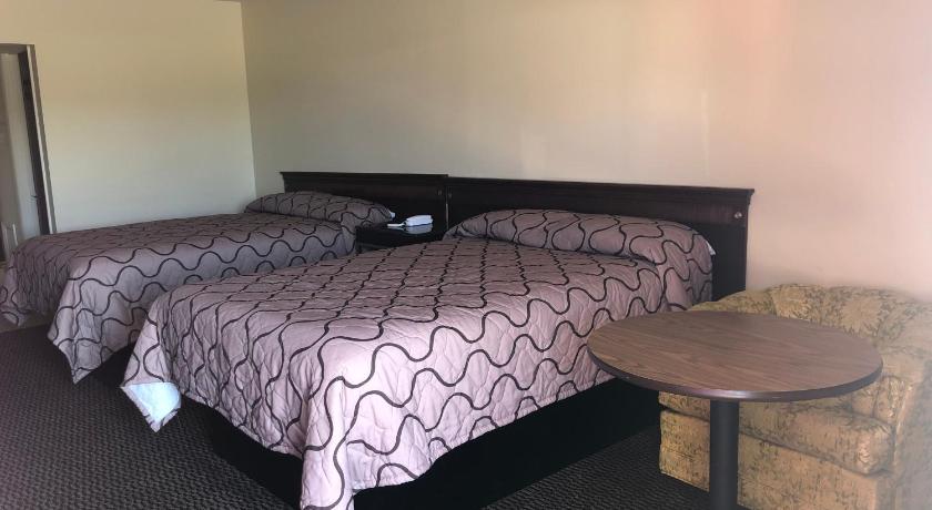 Harcourt Motel photo