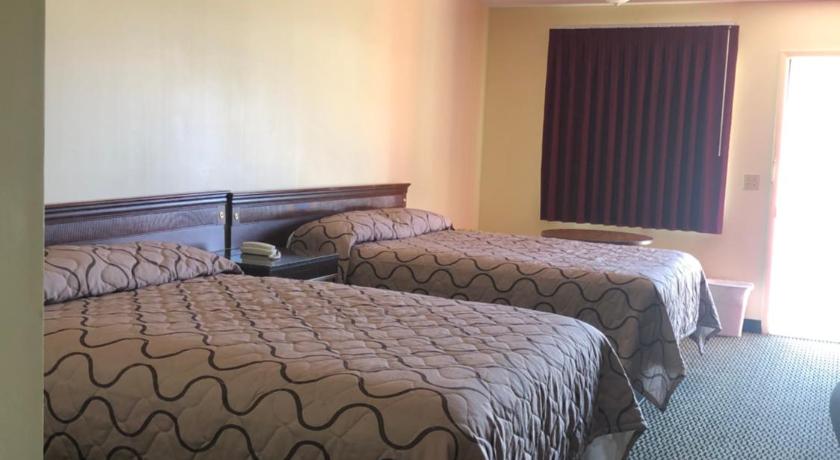 Harcourt Motel photo