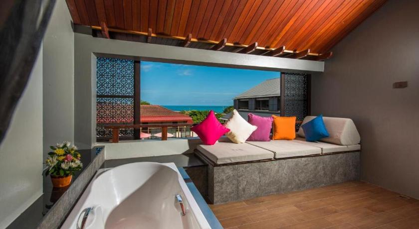 Image of Deluxe Balcony 10