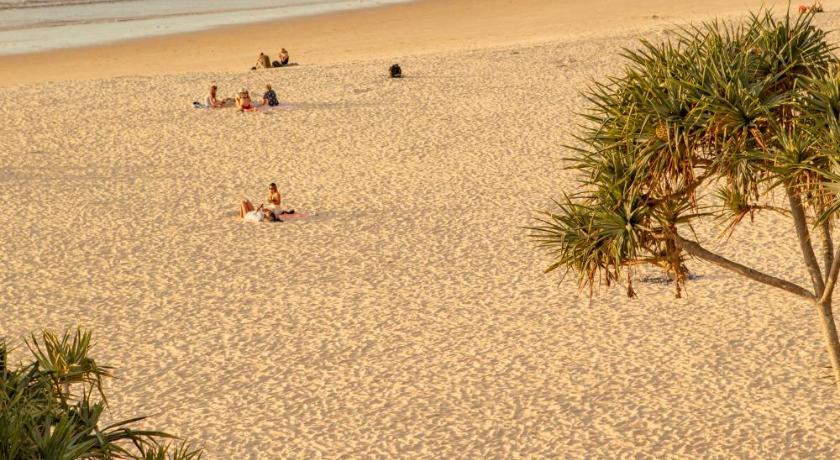 Netanya Noosa photo