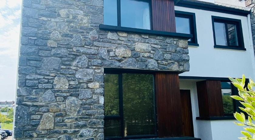 Beach Lodge — Hotel in Barna