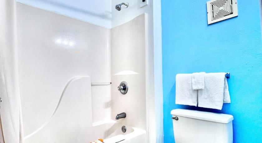 Bayou Inn & Suites photo
