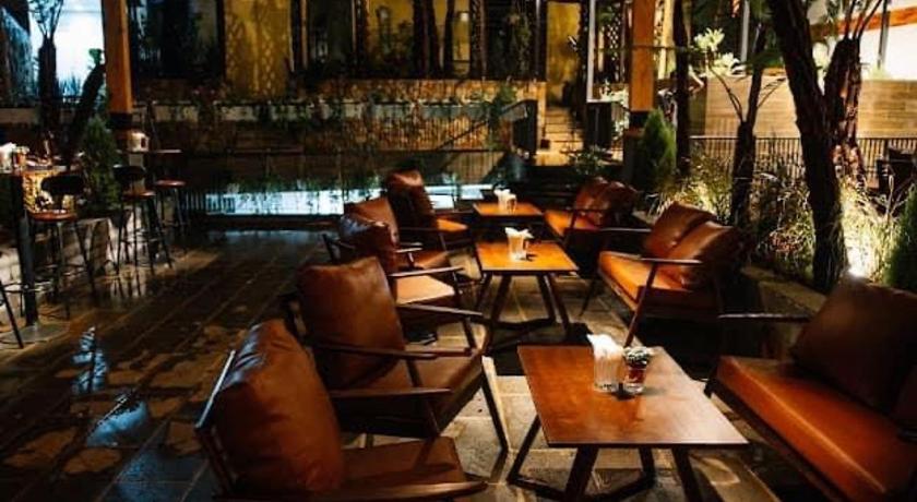 Dalat Family Hostel – Dalat, IA