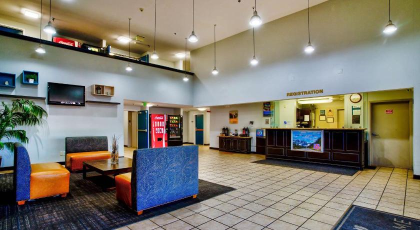 Motel 6-Hesperia, CA - West Main Street I-15 photo