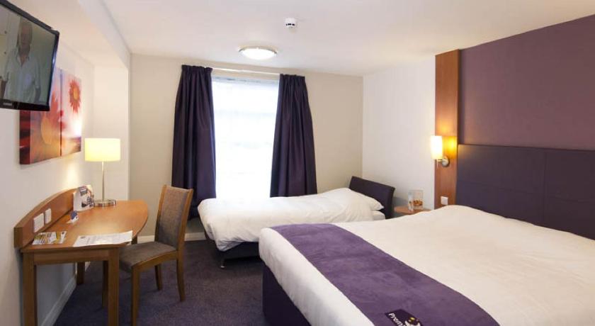 Premier Inn London Heathrow Airport - Bath Road