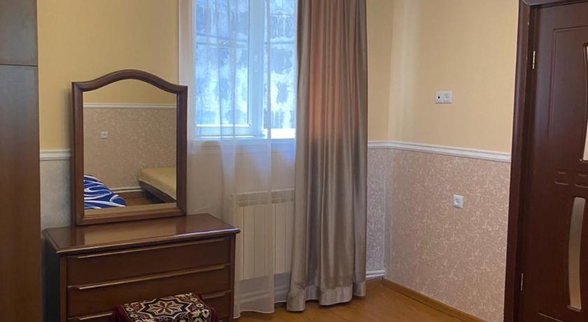 Image of One-Bedroom Chalet 1