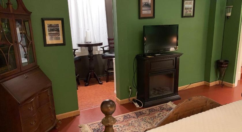 Hotel Whiting photo