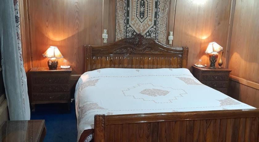 Palace Heights HouseBoats - image 10