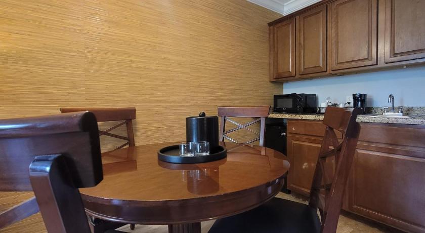 Image of Executive Suite King 1