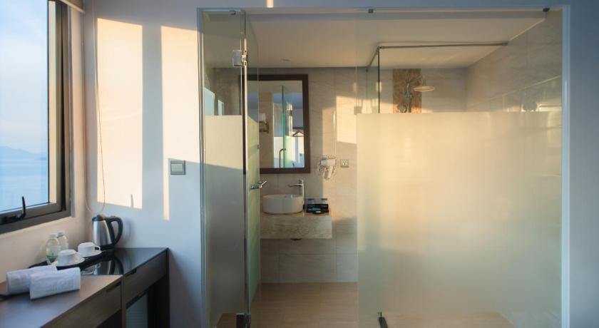 Image of Deluxe Sea View 15