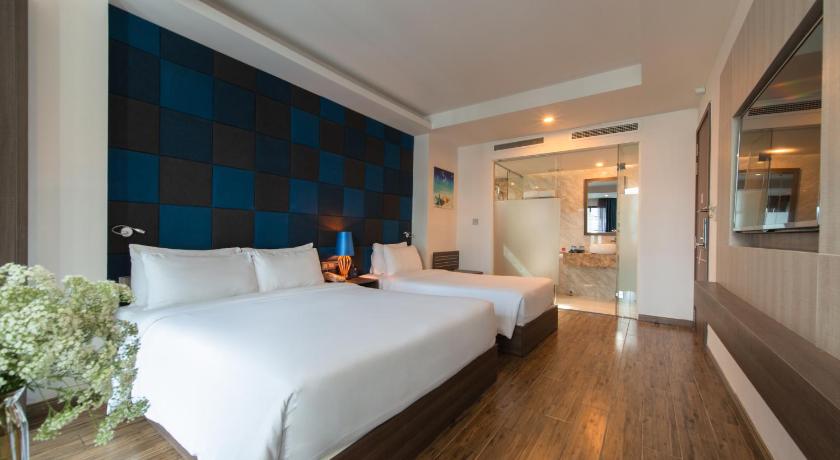 Image of Deluxe Triple Room 5