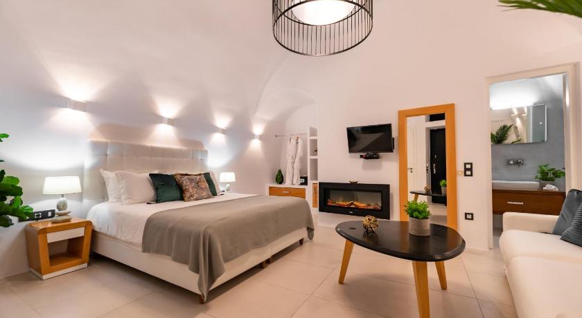 Image of Superior Cave Suite 1