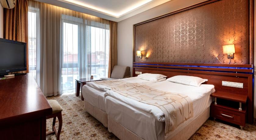 National Palace Spa & Wellness Hotel photo