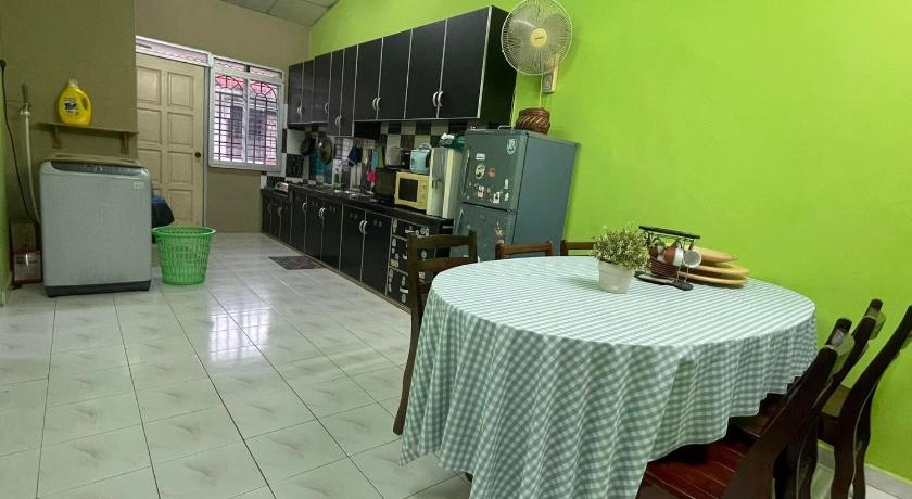 HomestayMuslim Di Teluk Intan photo